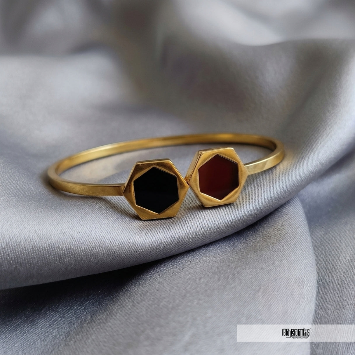 Hexagon shaped Anti Tarnish Bangle Bracelet