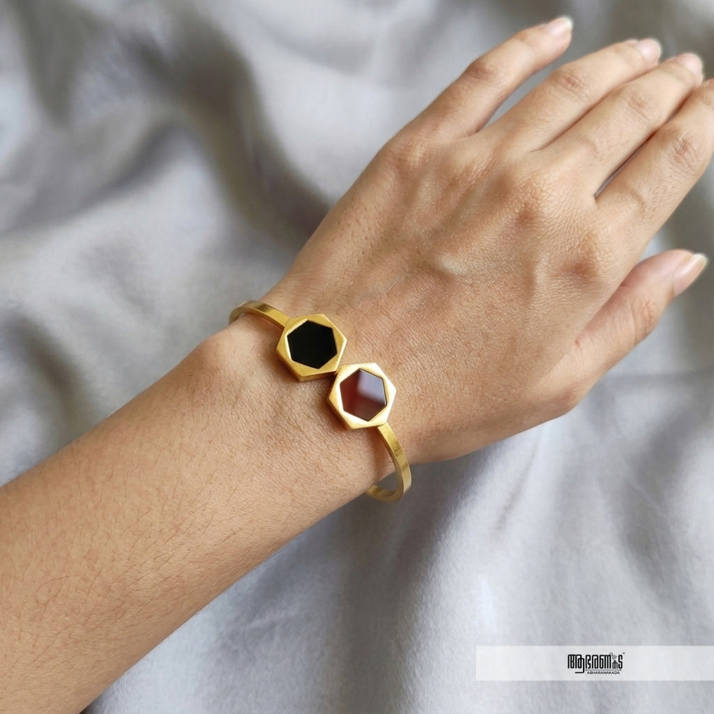 Hexagon shaped Anti Tarnish Bangle Bracelet