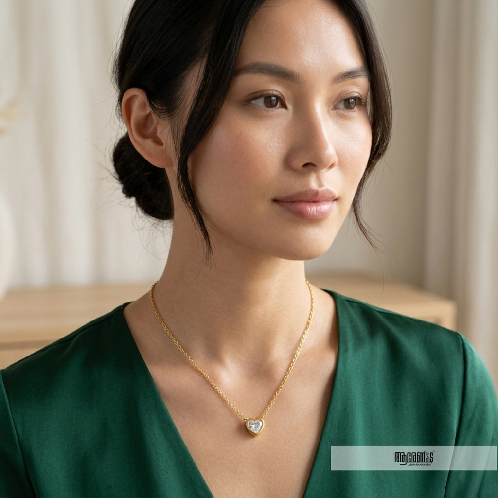 Soltaire stoned Necklace