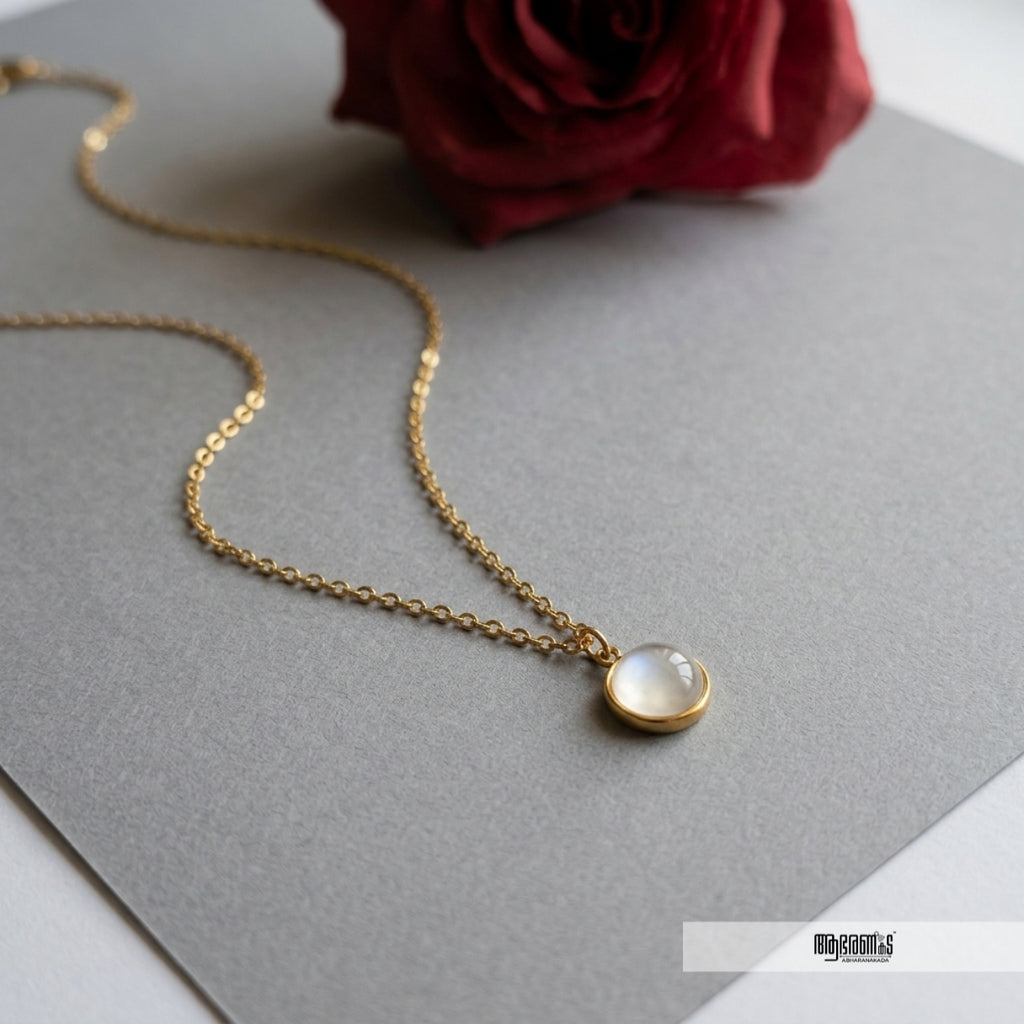 Droplet Pendant Necklace